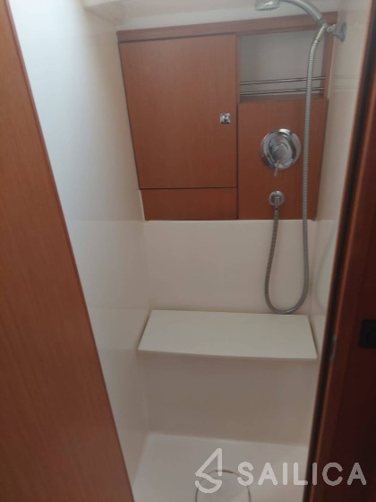 Bavaria 46 Cruiser - Yacht Charter Sailica