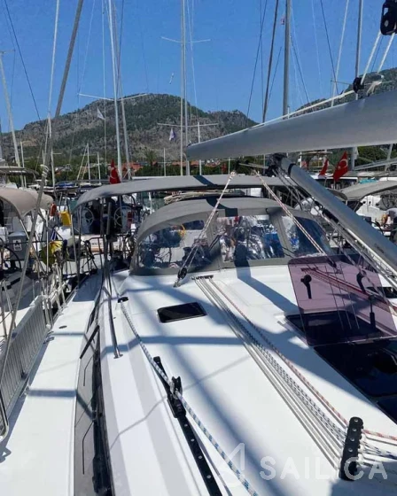 Bavaria 46 Cruiser - Yacht Charter Sailica