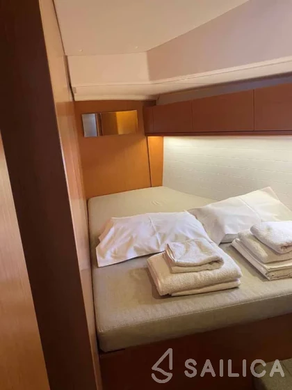 Bavaria 46 Cruiser - Yacht Charter Sailica