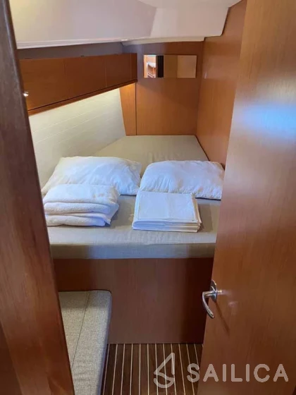 Bavaria 46 Cruiser - Yacht Charter Sailica