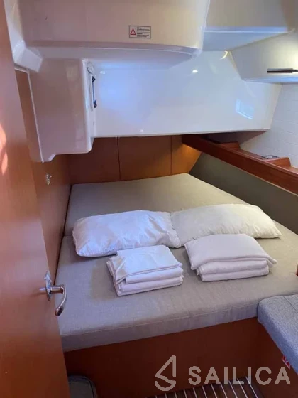 Bavaria 46 Cruiser - Yacht Charter Sailica