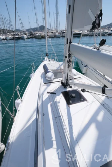 Bavaria C38 - Yacht Charter Sailica
