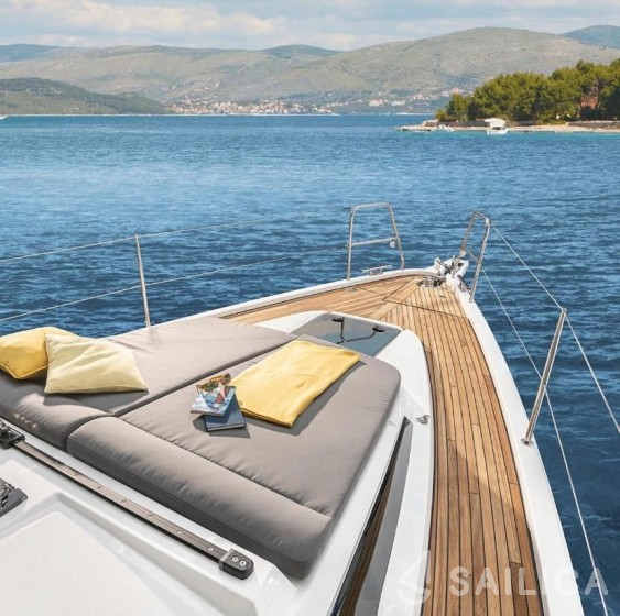 Bavaria C38 - Yacht Charter Sailica
