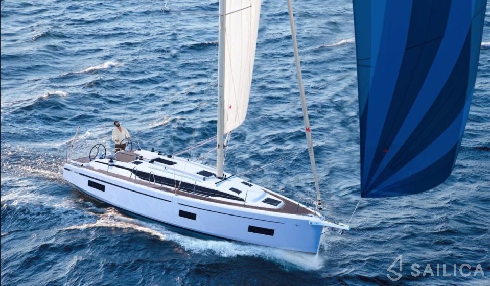 Bavaria C38 - Yacht Charter Sailica