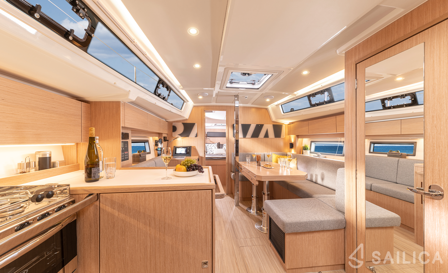 Bavaria C38 - Yacht Charter Sailica