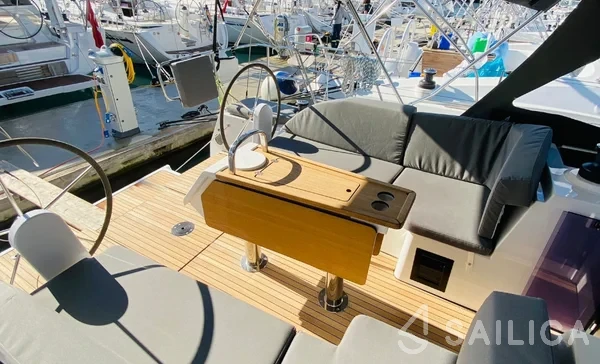 Bavaria C38 - Yacht Charter Sailica