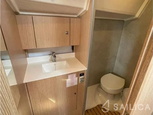 Bavaria C42 - Yacht Charter Sailica