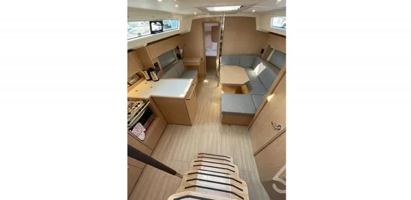 Bavaria C42 - Yacht Charter Sailica
