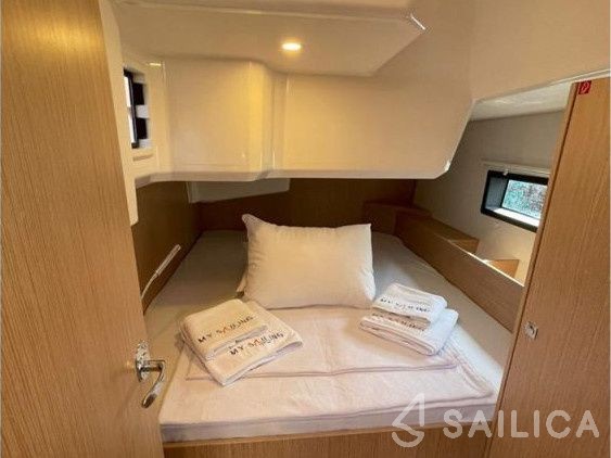 Bavaria C42 - Yacht Charter Sailica