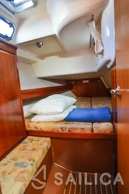 Bavaria 42 - Yacht Charter Sailica