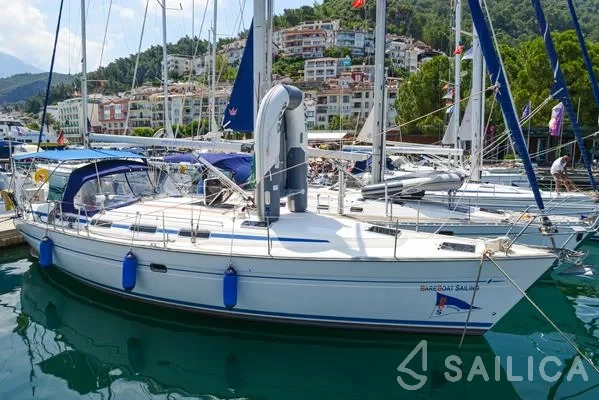 Bavaria 42 - Yacht Charter Sailica