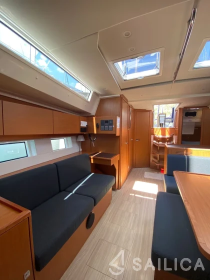 Bavaria C45 - Yacht Charter Sailica