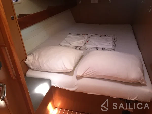 Bavaria 45 Cruiser - Yacht Charter Sailica