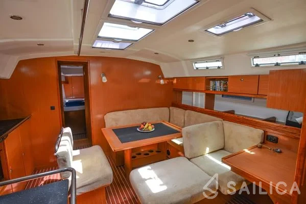 Bavaria 45 Cruiser - Yacht Charter Sailica