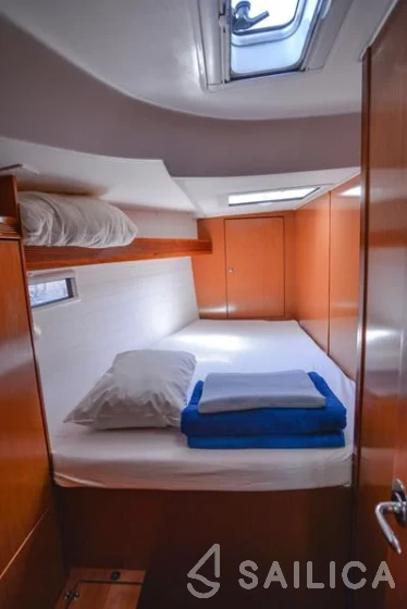 Bavaria 45 Cruiser - Yacht Charter Sailica