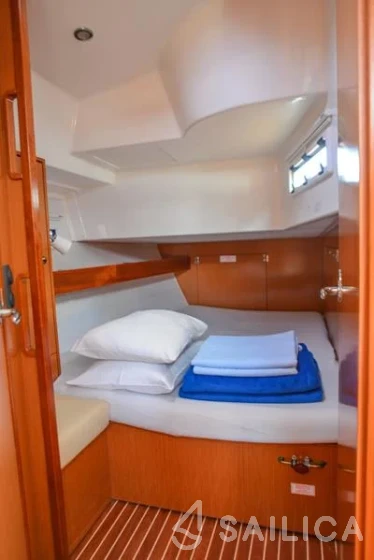 Bavaria 45 Cruiser - Yacht Charter Sailica