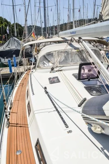 Bavaria 45 Cruiser - Yacht Charter Sailica
