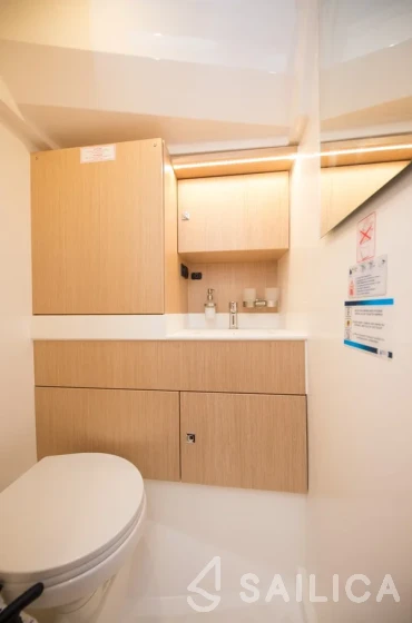 Bavaria C45 - Yacht Charter Sailica