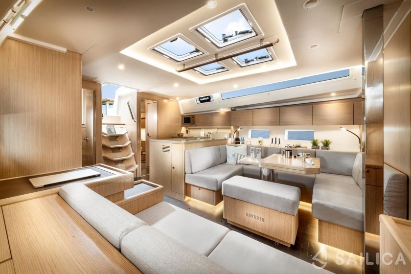 Bavaria C50 Style - 3 + 1 cab. - Yacht Charter Sailica