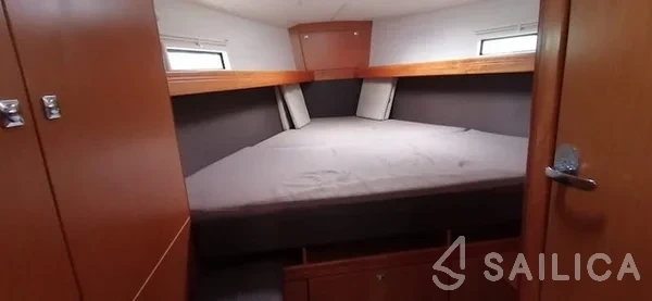 Bavaria 41 Cruiser - Yacht Charter Sailica
