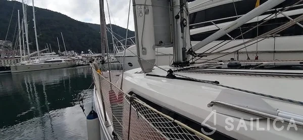 Bavaria 41 Cruiser - Yacht Charter Sailica