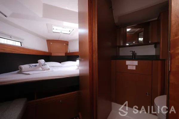 Bavaria 41 Cruiser - Yacht Charter Sailica