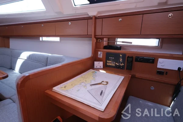 Bavaria 41 Cruiser - Yacht Charter Sailica