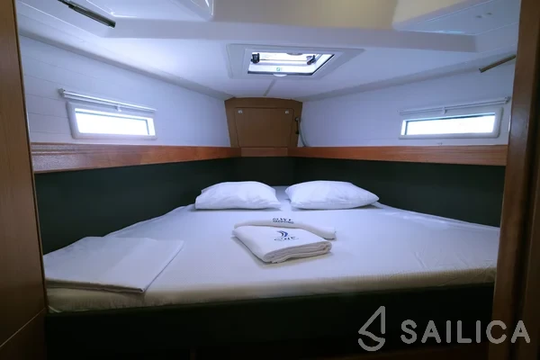 Bavaria 41 Cruiser - Yacht Charter Sailica