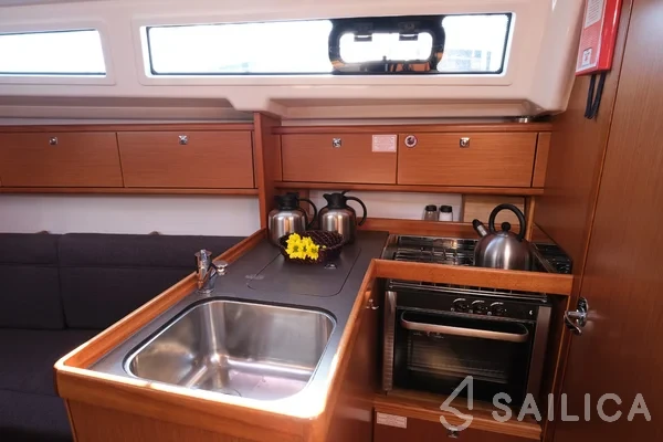 Bavaria 34 Cruiser - Yacht Charter Sailica