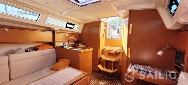Bavaria 34 Cruiser - Yacht Charter Sailica