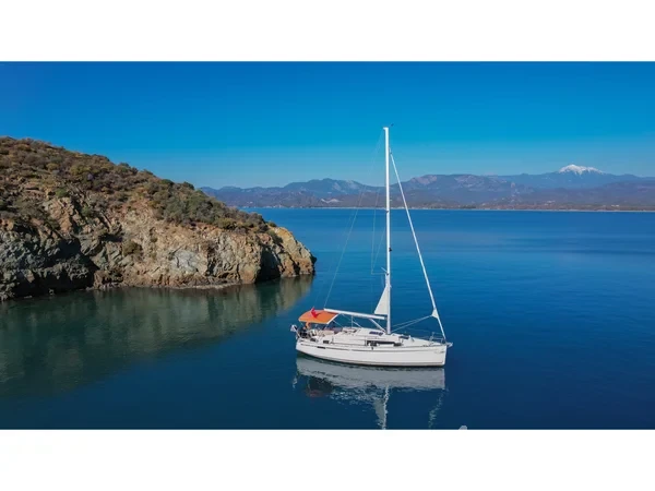 Bavaria 34 Cruiser - Yacht Charter Sailica