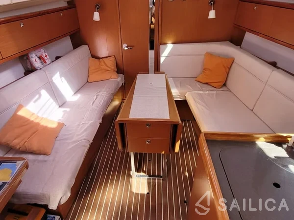 Bavaria 34 Cruiser - Yacht Charter Sailica