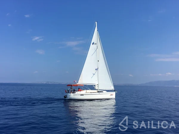 Bavaria 34 Cruiser - Yacht Charter Sailica