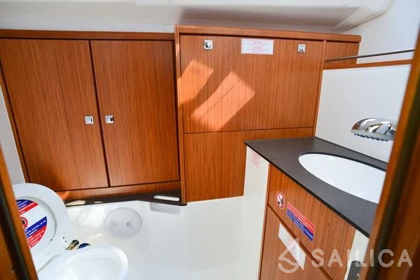 Bavaria 37 Cruiser - Yacht Charter Sailica
