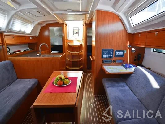 Bavaria 37 Cruiser - Yacht Charter Sailica