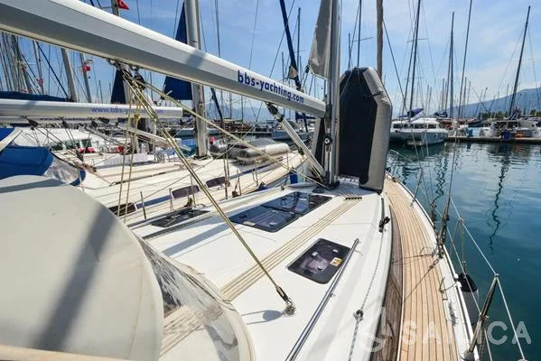 Bavaria 37 Cruiser - Yacht Charter Sailica