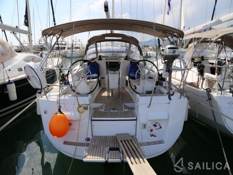 Sun Odyssey 409 - Yacht Charter Sailica