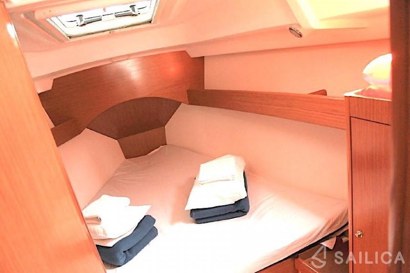 Cyclades 43.4 - Yacht Charter Sailica