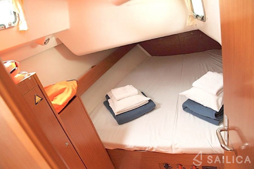 Cyclades 43.4 - Yacht Charter Sailica