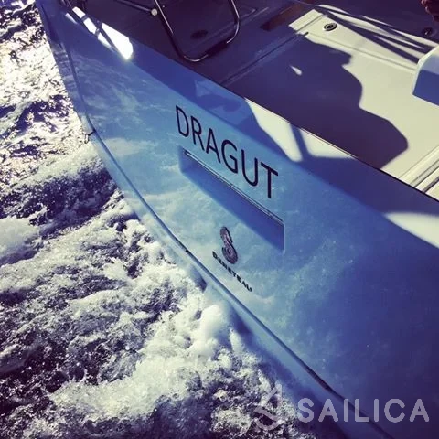 Oceanis 41.1 - Yacht Charter Sailica