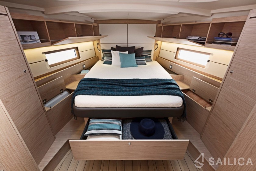 Oceanis 46.1 - Yacht Charter Sailica