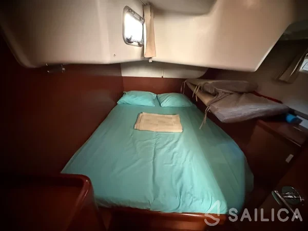 Oceanis 46 - Yacht Charter Sailica