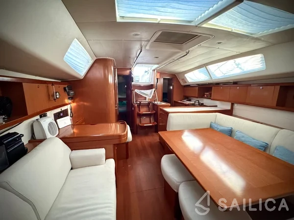 Oceanis 46 - Yacht Charter Sailica