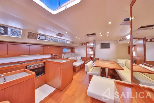 Oceanis 48 - Yacht Charter Sailica