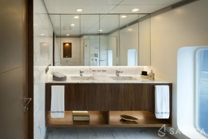 CBM 154 - Yacht Charter Sailica