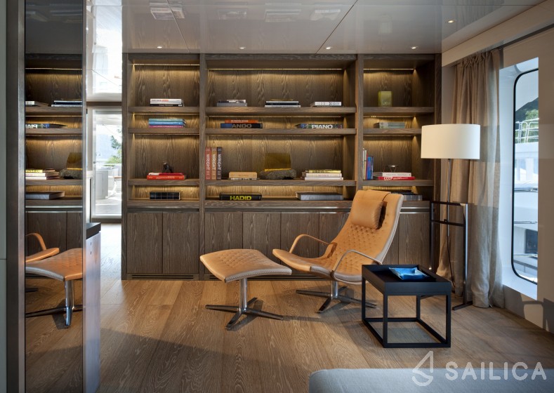 CBM 154 - Yacht Charter Sailica