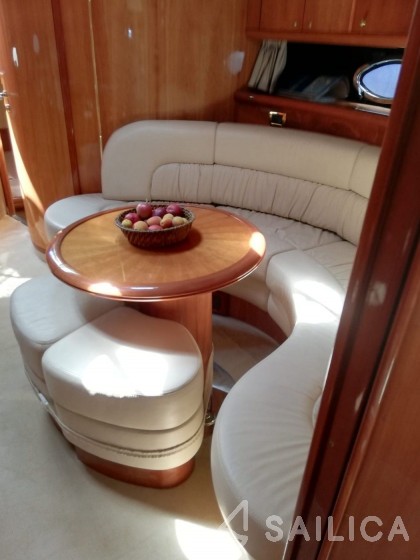 Cranchi 50 - Yacht Charter Sailica