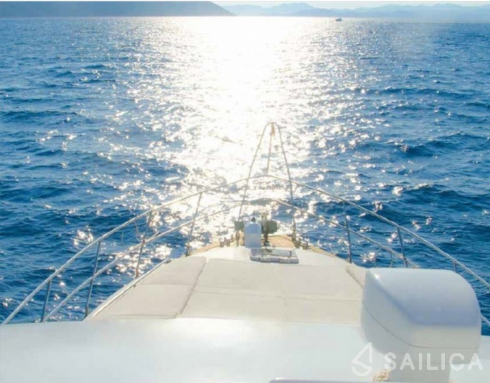 Custom Built - Yacht Charter Sailica