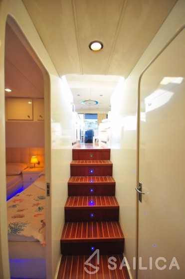 Custom Built - Yacht Charter Sailica