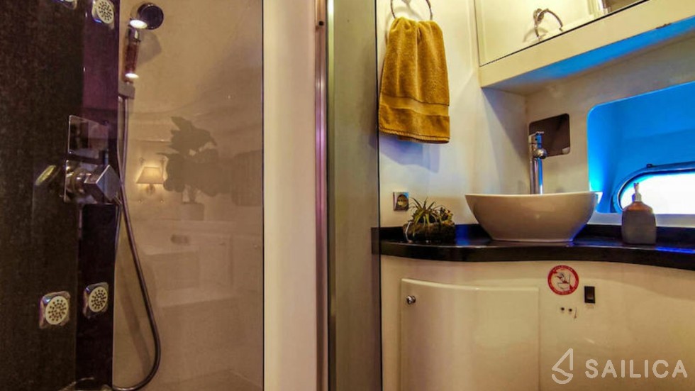 Custom Built - Yacht Charter Sailica